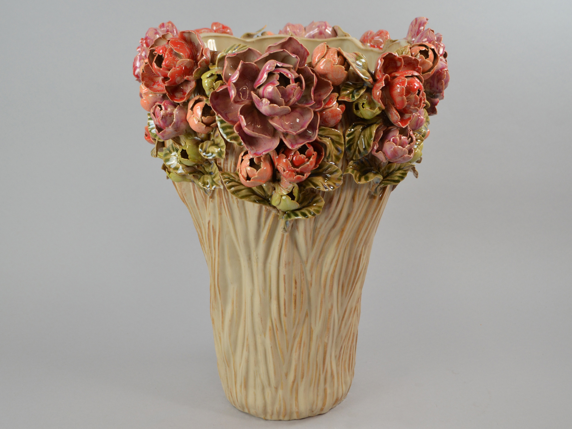 Ceramic vase with rose ornament, Ø33.5x42cm, colorful