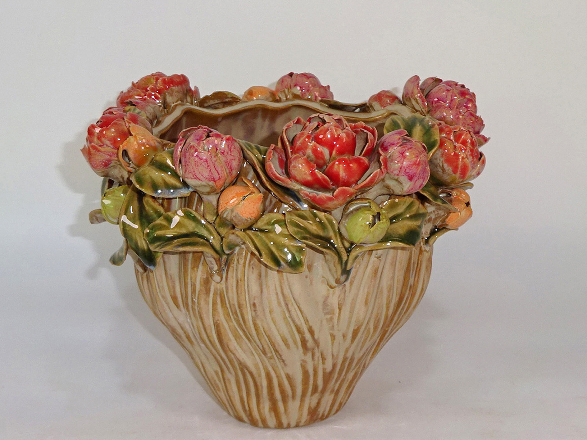 Ceramic vase with rose ornament, Ø19.5x15.5cm, colorful
