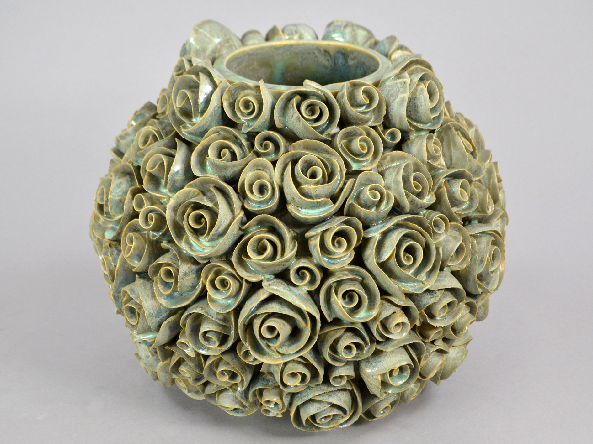 Ceramic vase with rose ornament, Ø25.5 x H21 cm, grey-green glazed