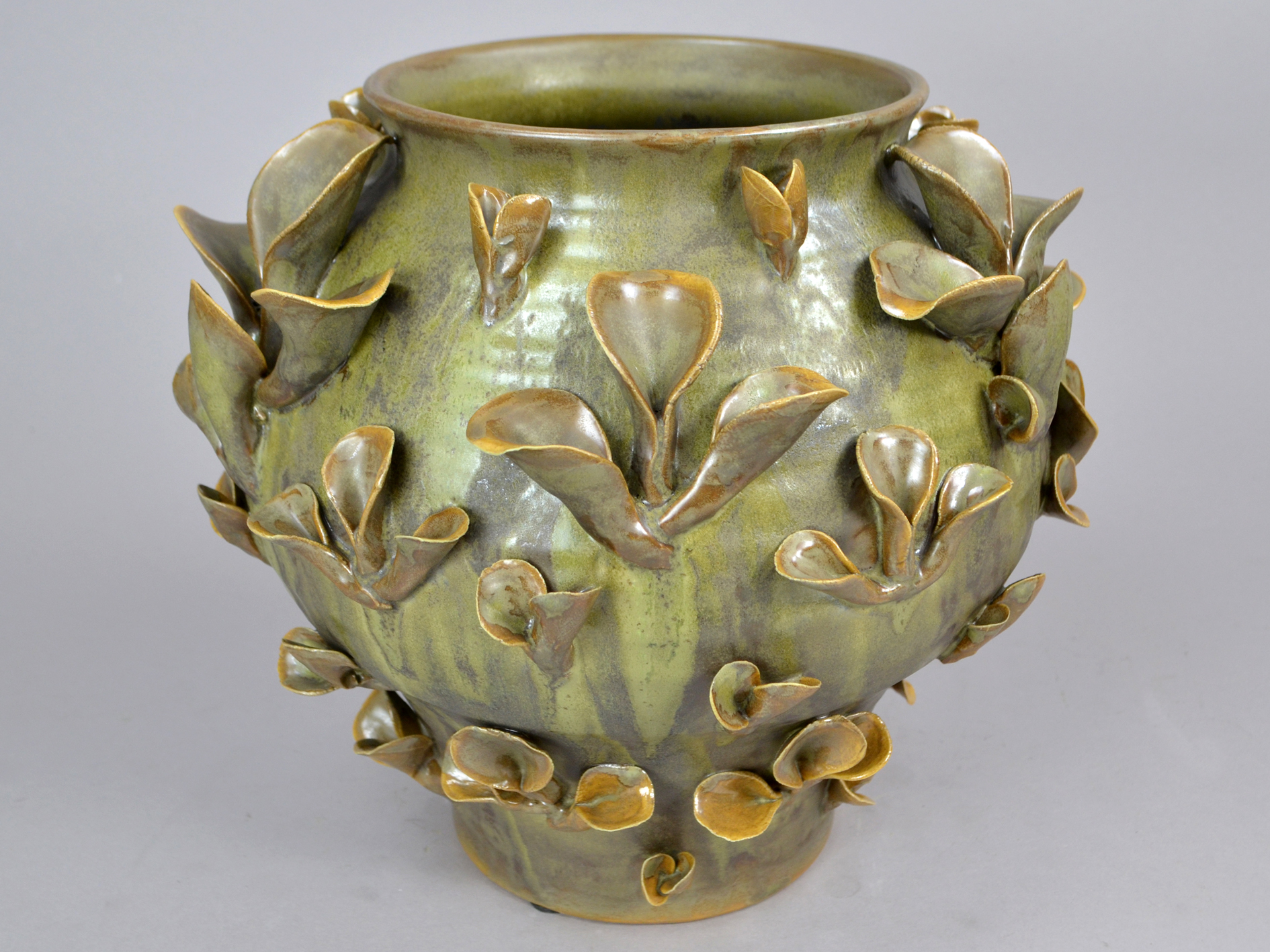 Keramik Vase 20 mit Trichter Blüte, Ø28 x H25 cm, grün-braun