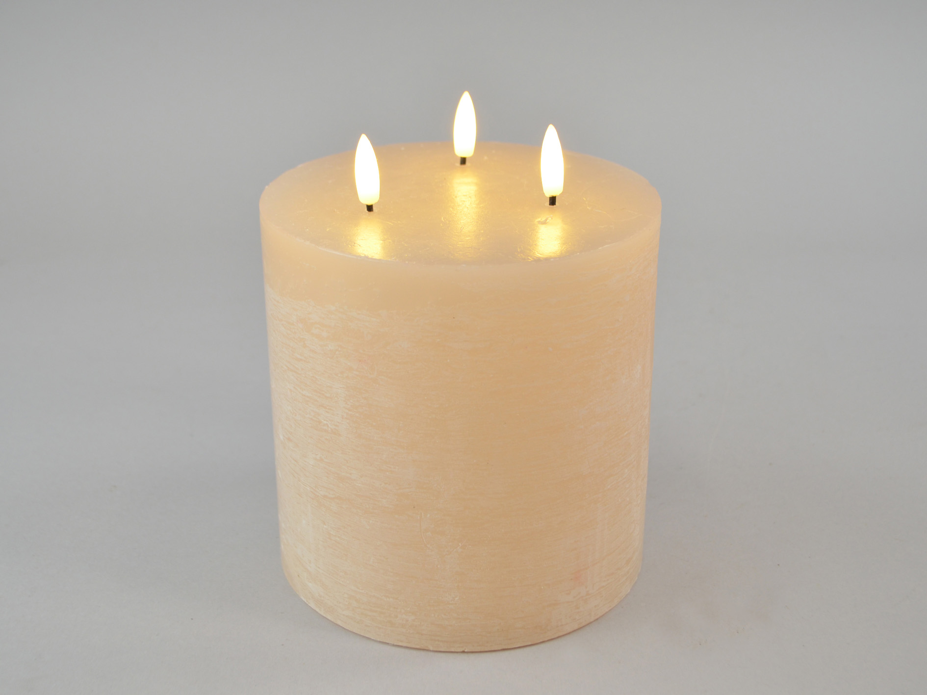 LED-Kerze XXL, 86 beige, 3 LED-Dochte, Ø15xH15cm, remote/off/timer-6Std, FB optional, 2xAA